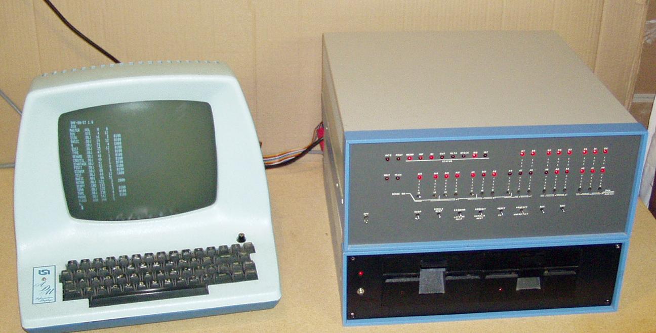 Altair 8800 en Adm-3A