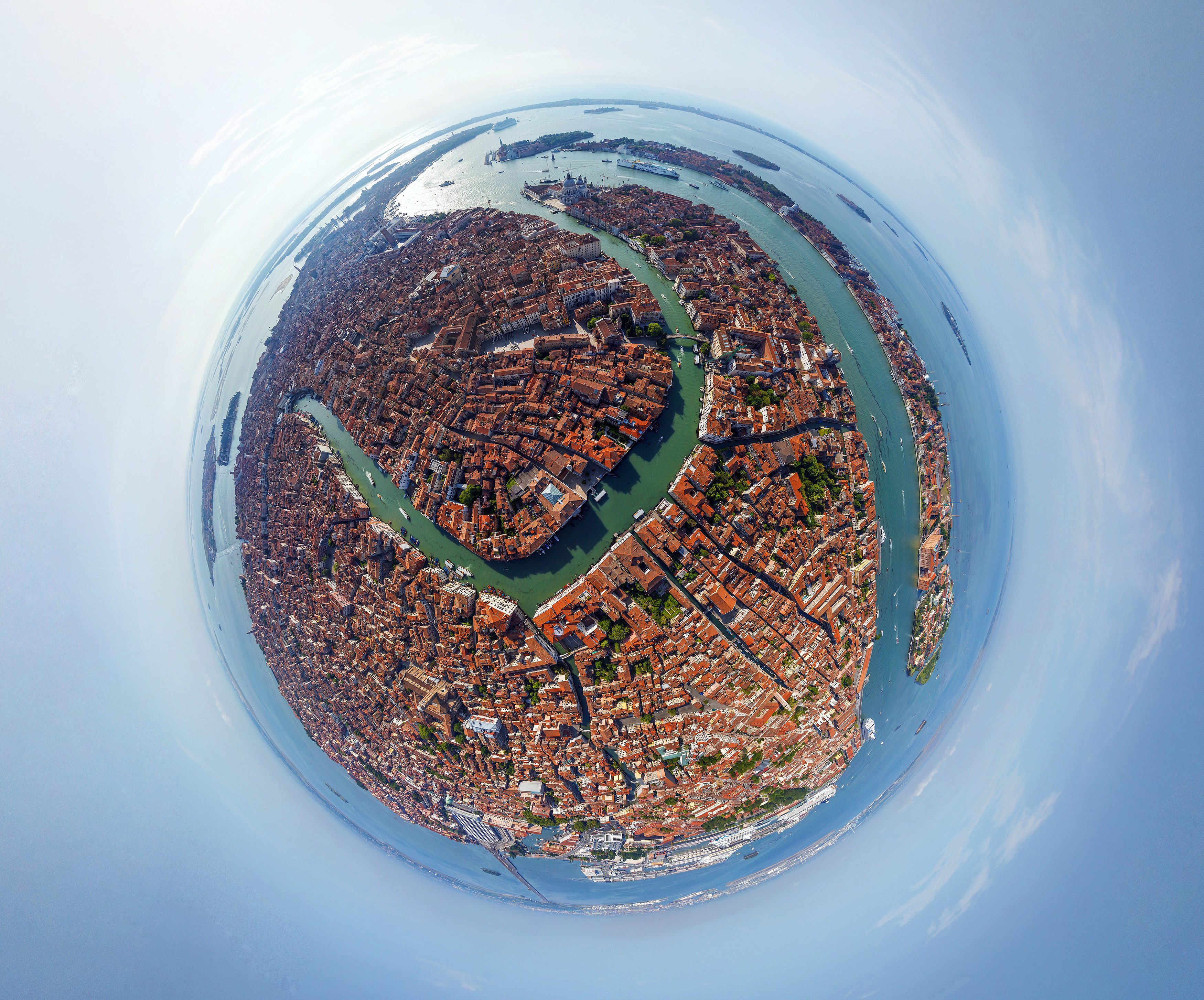 Foto van Airpano met een vissenooglens van Venetie